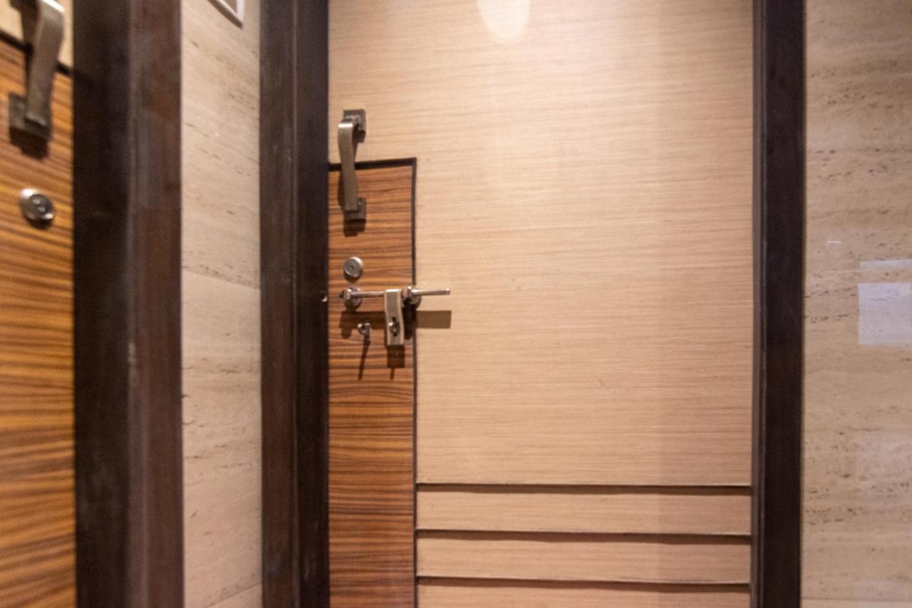 Osi Apartments Bandra West 뭄바이 외부 사진